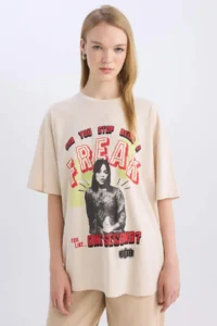 DeFacto Cool Beetlejuice Oversize Wide Fit Crew Neck Printed Short Sleeve T-Shirt