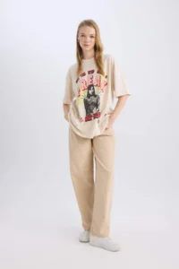 DeFacto Cool Beetlejuice Oversize Wide Fit Crew Neck Printed Short Sleeve T-Shirt - Image 2
