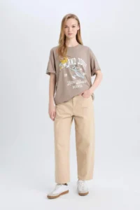 DeFacto Cool Tom & Jerry Oversize Wide Fit Crew Neck Short Sleeve T-Shirt - Image 2