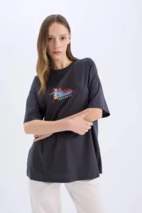 DeFacto 100% Cotton Rick and Morty Oversize Back Printed T-Shirt - Image 4