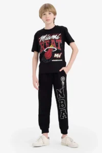 DeFacto NBA Miami Heat Crew Neck Short Sleeve T-Shirt Boy - Image 4