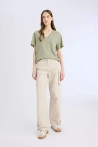 DeFacto 100% Cotton Regular Fit V-Neck Basic T-Shirt - Image 2