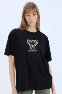 DeFacto Oversize Wide Fit Crew Neck Back Printed Short Sleeve T-Shirt - Image 3