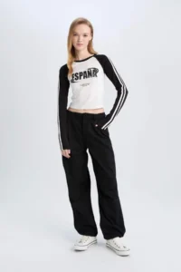 DeFacto Fitted Ribbed Camisole Long Sleeve T-Shirt - Image 2