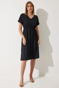 Happiness İstanbul Women's Black V-Neck Slit Summer Daily Knitted Dress - Image 3