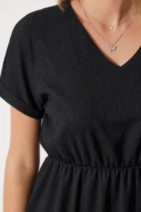 Happiness İstanbul Women's Black V-Neck Slit Summer Daily Knitted Dress - Image 5
