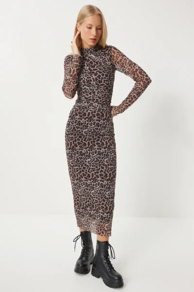 DK00172-BLACK_1