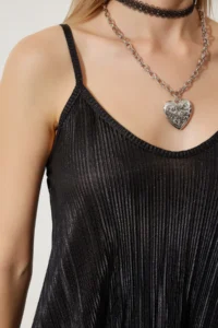 Happiness İstanbul Women's Black Strap Pleated Summer Mini Knitted Dress - Image 4