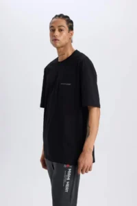 DeFacto NBA Miami Heat Oversize Wide Fit Crew Neck Back Printed Short Sleeve T-Shirt - Image 4