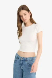 DeFacto Fitted Crew Neck Basic Plain Ribbed Camisole Short Sleeve White T-Shirt - Image 4