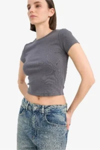 DeFacto Cool Fitted Basic Plain Rib Short Sleeve T-Shirt - Image 3
