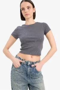 DeFacto Cool Fitted Basic Plain Rib Short Sleeve T-Shirt - Image 4