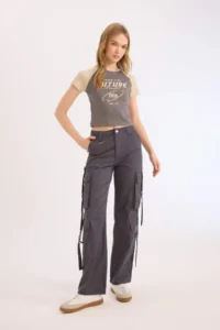DeFacto Fitted Crew Neck Printed Ribbed Camisole Short Sleeve T-Shirt - Image 2