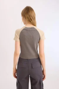 DeFacto Fitted Crew Neck Printed Ribbed Camisole Short Sleeve T-Shirt - Image 5