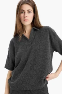 DeFacto Relax Fit Basic Plain Wrapped Short Sleeve T-Shirt - Image 4