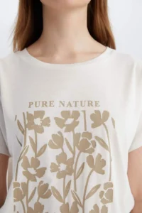 DeFacto Regular Fit Crew Neck Floral Short Sleeve T-Shirt - Image 4