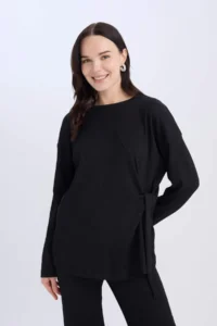 DeFacto Regular Fit Crew Neck Basic Plain Wrap Long Sleeve T-Shirt