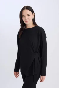 DeFacto Regular Fit Crew Neck Basic Plain Wrap Long Sleeve T-Shirt - Image 4
