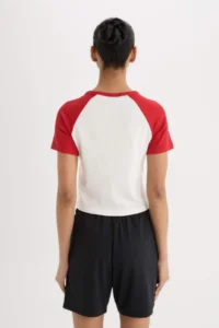 DeFacto NBA Chicago Bulls Slim Fit Narrow Cut Crew Neck Athlete Ribbed Camisole Short Sleeve T-Shirt E2359AX - Image 8