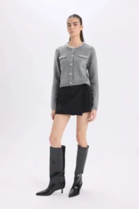 DeFacto Normal Waist Basic Plain Black Shorts Skirt - Image 2