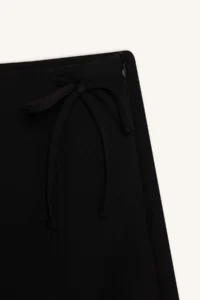 DeFacto Normal Waist Basic Plain Black Shorts Skirt - Image 8