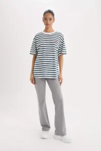 DeFacto Oversize Wide Fit Crew Neck Striped Athlete Short Sleeve T-Shirt - Image 6
