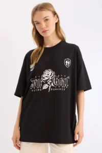 DeFacto Cool Oversize Wide Fit Crew Neck Short Sleeve T-Shirt