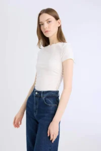 DeFacto Fitted Crew Neck Basic Plain Modal Short Sleeve White T-Shirt 25SP - Image 4