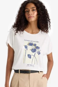 DeFacto Crew Neck Floral Short Sleeve T-Shirt - Image 3