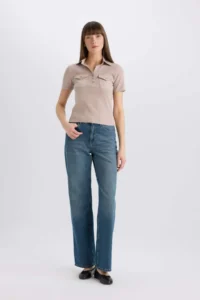 DeFacto Slim Fit Narrow Cut Polo Neck Ribbed Camisole Pocket Short Sleeve T-Shirt - Image 2