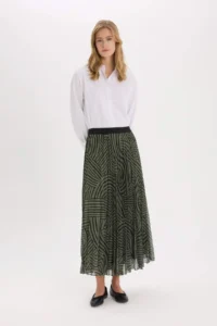 DeFacto Pleated Printed Chiffon Maxi Hijab Skirt - Image 2