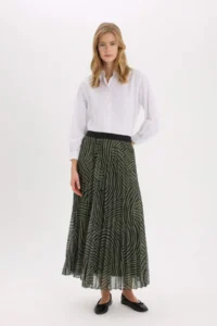 DeFacto Pleated Printed Chiffon Maxi Hijab Skirt - Image 3
