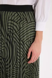 DeFacto Pleated Printed Chiffon Maxi Hijab Skirt - Image 5