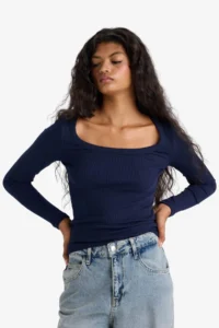 DeFacto Slim Fit Narrow Cut Round Neck Basic Plain Ribbed Camisole Long Sleeve T-Shirt - Image 4