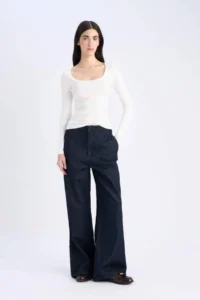 DeFacto Slim Fit Slim Fit Basic Plain Ribbed Camisole Long Sleeve White T-Shirt - Image 2