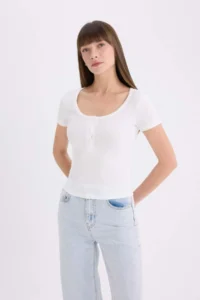 DeFacto Slim Fit Narrow Cut Round Neck Basic Plain Ribbed Camisole Short Sleeve White T-Shirt - Image 3