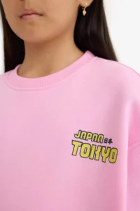 DeFacto Oversize Wide Fit Crew Neck Back Printed Soft Fuzzy Sweatshirt Girl Child - Image 6