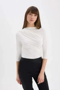 DeFacto Regular Fit Scoop Neck Basic Plain Crepe Half Sleeve T-Shirt - Image 6
