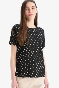 DeFacto Regular Fit Crew Neck Polka Dot Wrapped Short Sleeve T-Shirt