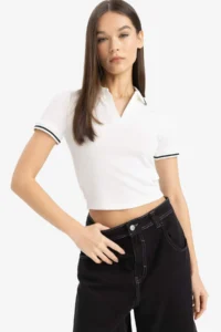 DeFacto Fitted Polo Neck Ribbed Camisole Short Sleeve T-Shirt - Image 4