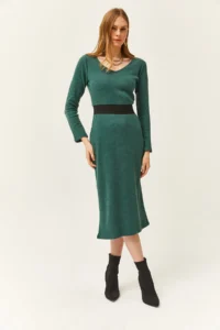 Olalook Women's Green Pool Neck Thick Ribbed Midi Dress - Image 5