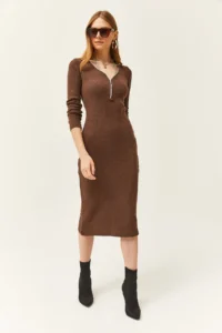 Olalook Women's Brown V-Neck Zippered Thick Ribbed Midi Dress - Image 4