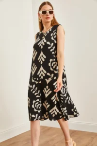 Olalook Women's Black Ecru Skirt Piece Knitted Dress - Image 4