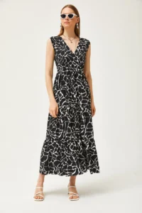 Olalook Women's Black Double Breasted Collar Patterned Maxi Knitted Dress - Image 2
