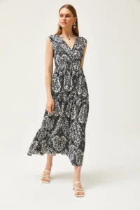 Olalook Women's Shawl Black Double Breasted Collar Patterned Maxi Knitted Dress - Image 4