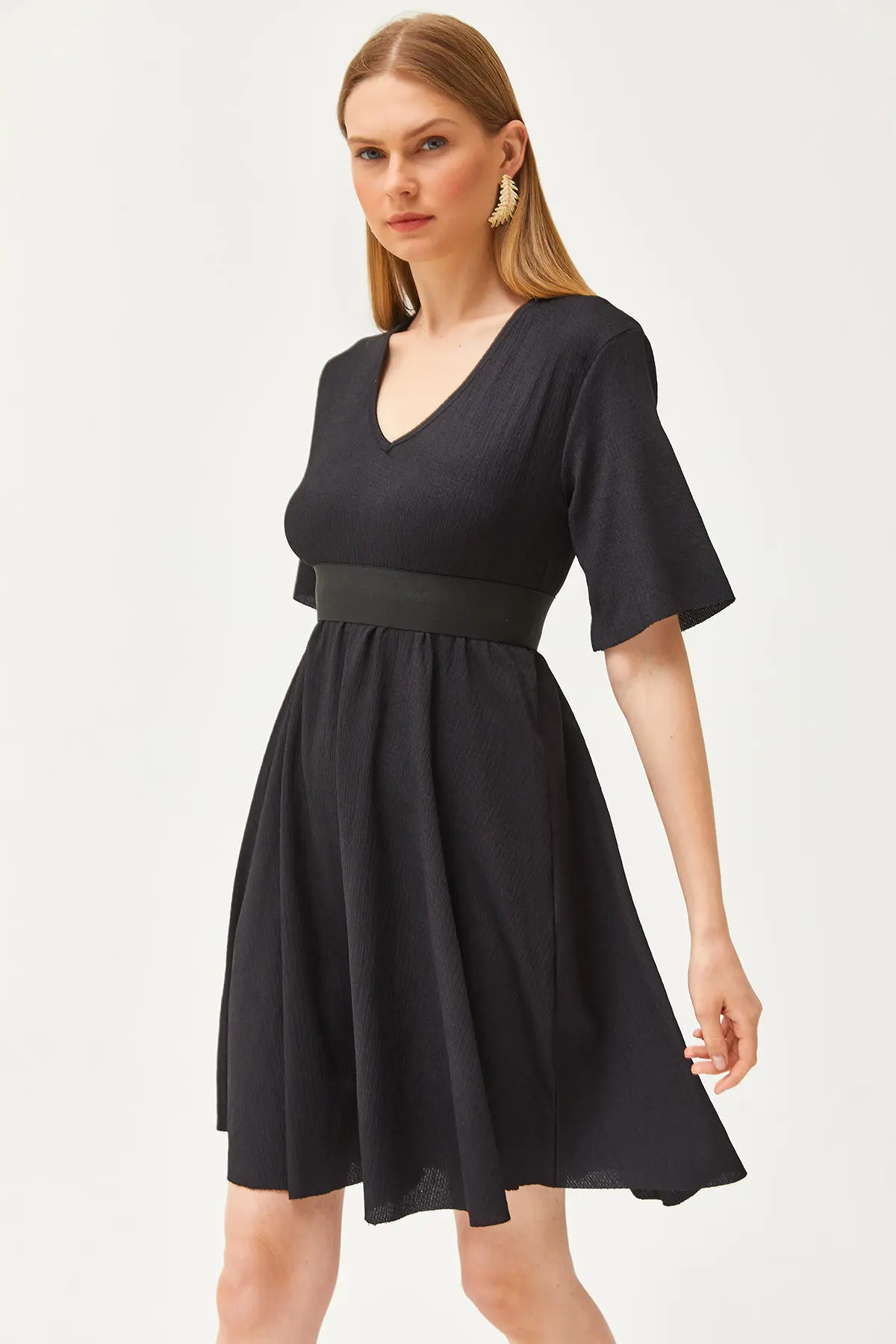 ELB-19002137-BLACK_1