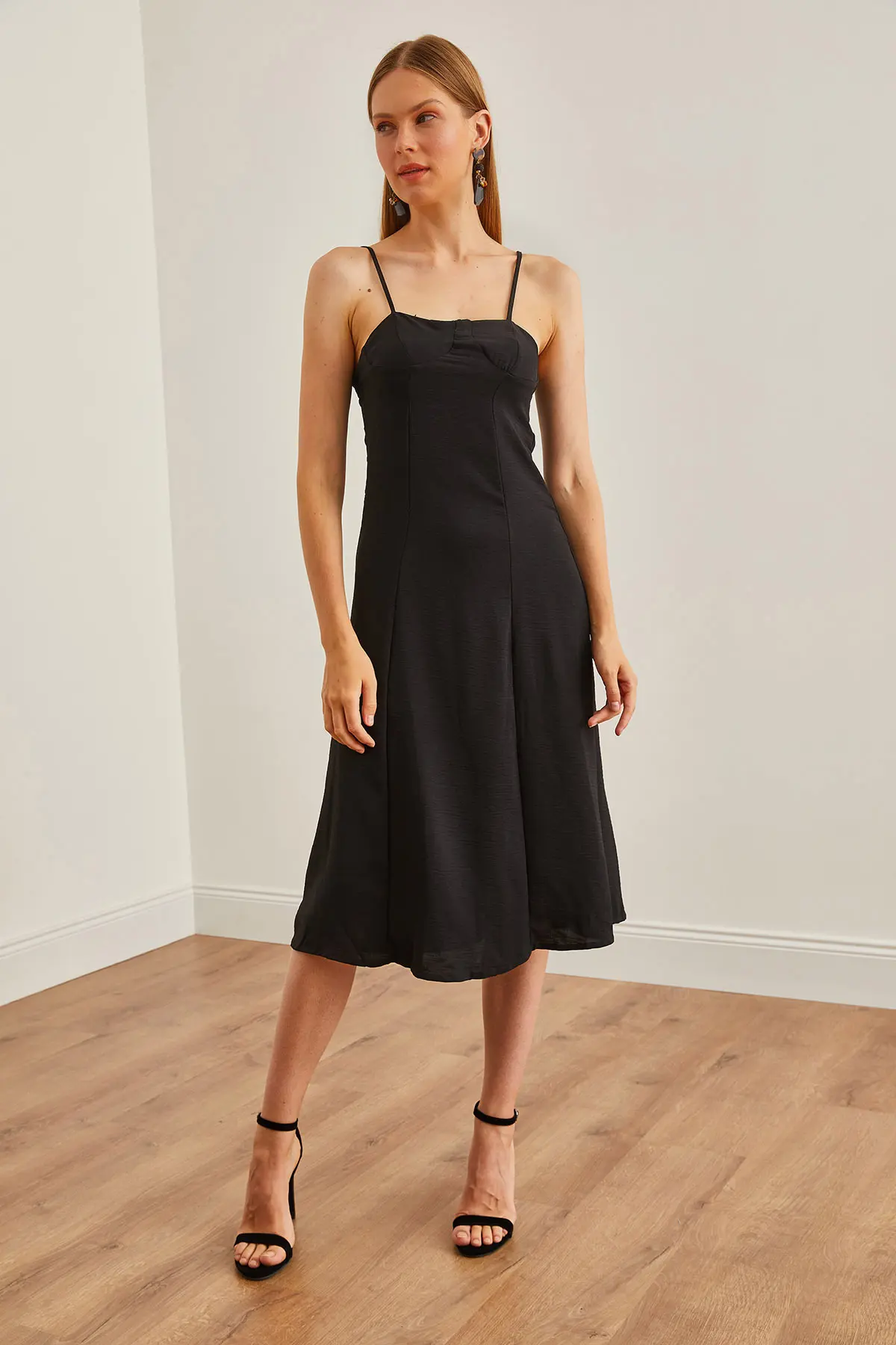 ELB-19002215-BLACK_1