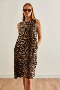 Olalook Women's Leopard Black Pocketed A-form Woven Viscon Dress - Image 3