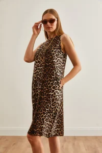 Olalook Women's Leopard Black Pocketed A-form Woven Viscon Dress - Image 4