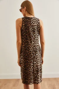 Olalook Women's Leopard Black Pocketed A-form Woven Viscon Dress - Image 7